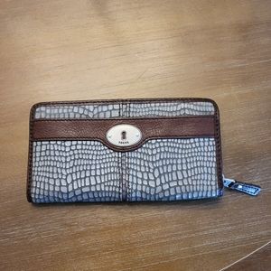 Fossil wallet